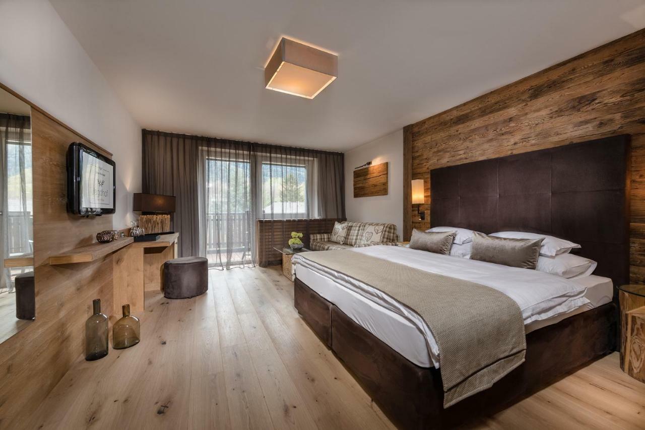 โดลเช วีตา โฮเทล ยักด์โฮฟ Hotel ลาเซส ภายนอก รูปภาพ